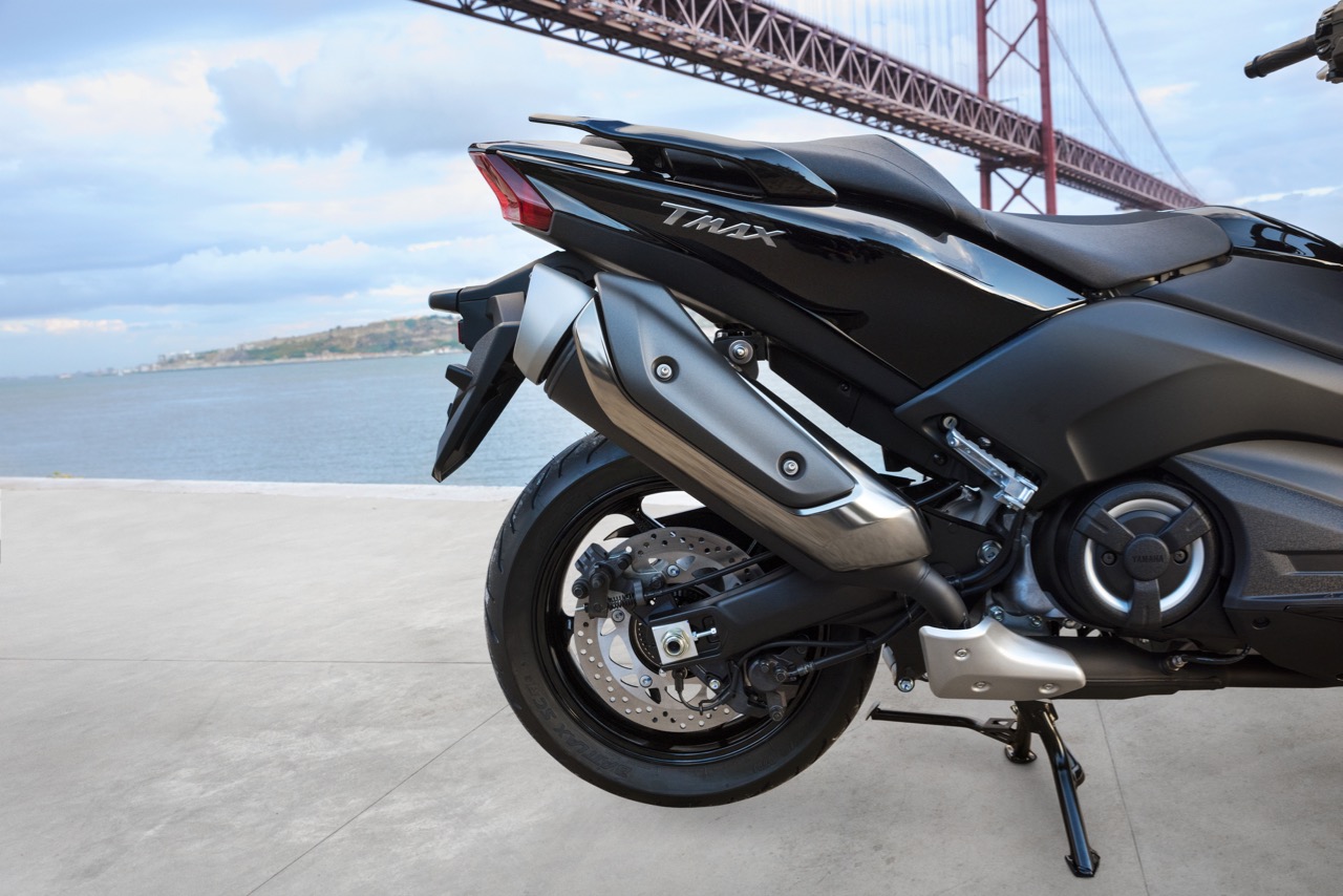 Ensaio YAMAHA TMAX 530 Versão DX 2018 – A difícil tarefa de liderar