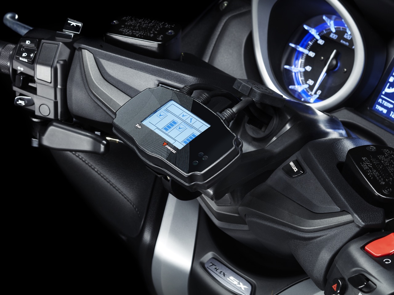 Ensaio YAMAHA TMAX 530 Versão DX 2018 – A difícil tarefa de liderar