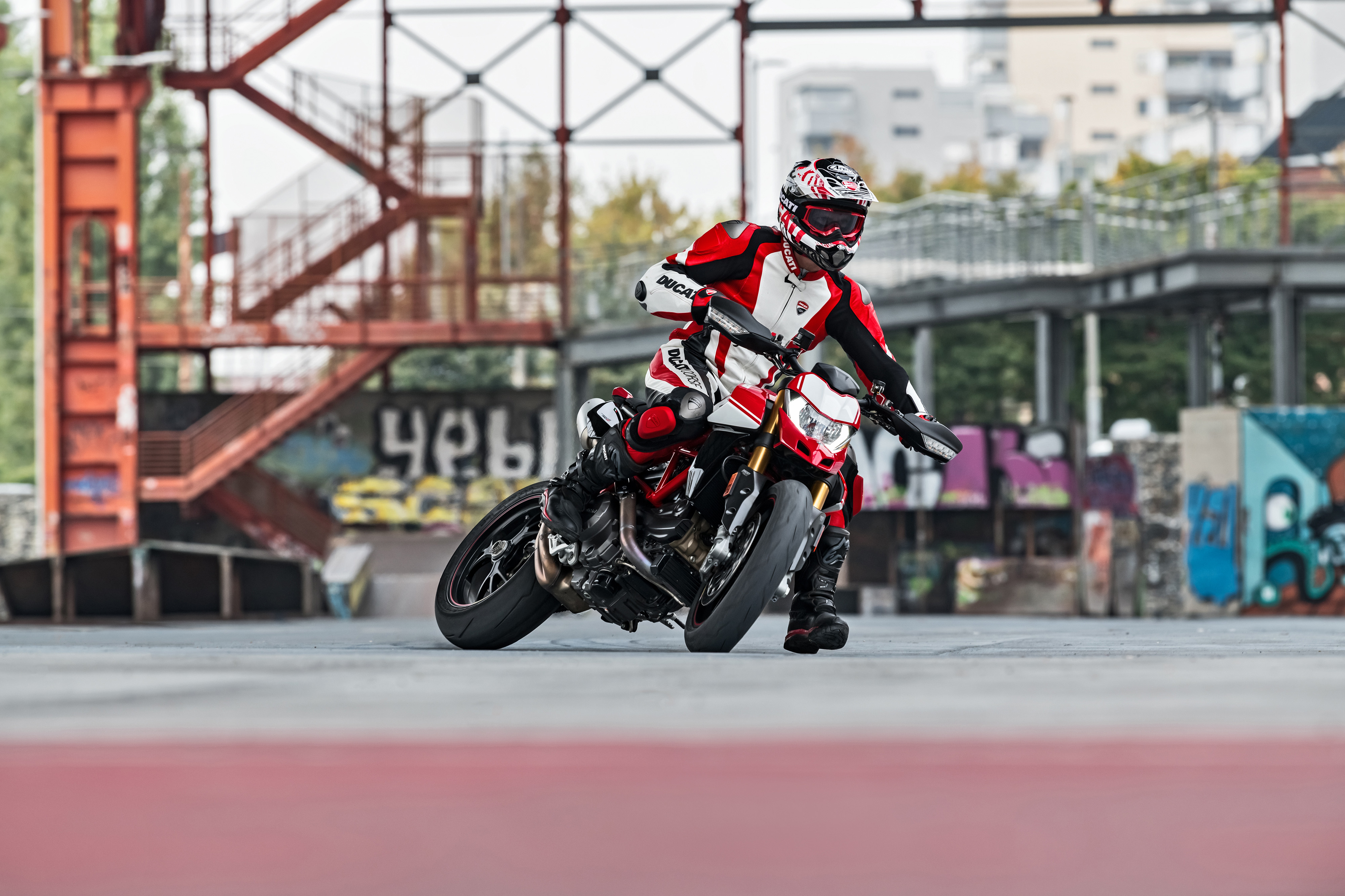 DUCATI Hypermotard 950 e Hypermotard 950 SP de 2019 – Serious Fun