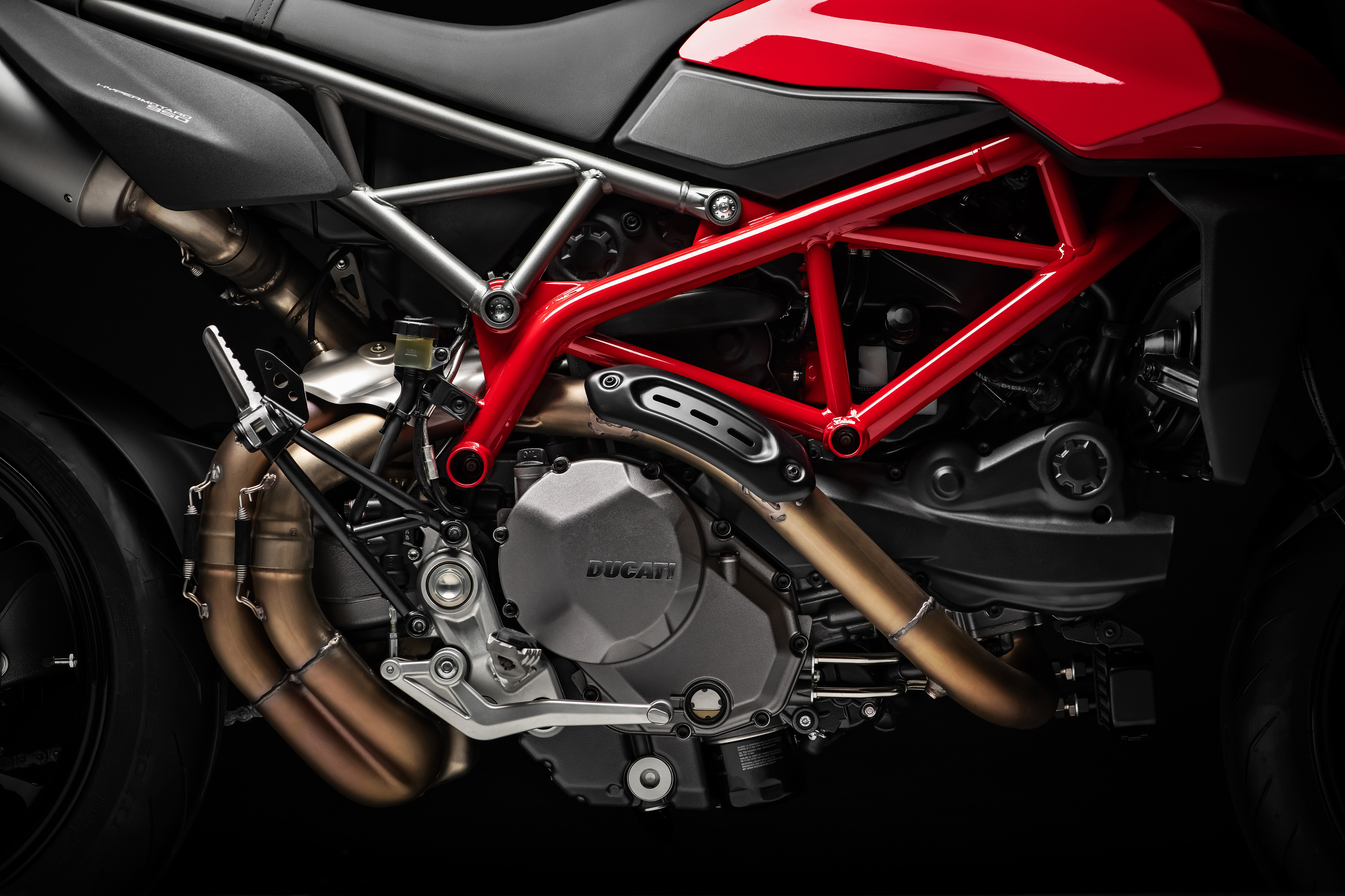 DUCATI Hypermotard 950 e Hypermotard 950 SP de 2019 – Serious Fun