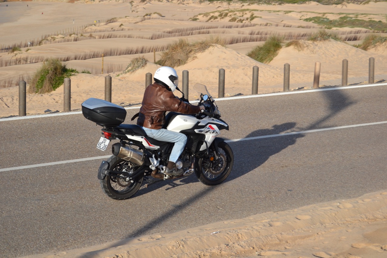 ENSAIO BENELLI TRK 502 X – AVENTURAS ACESSÍVEIS
