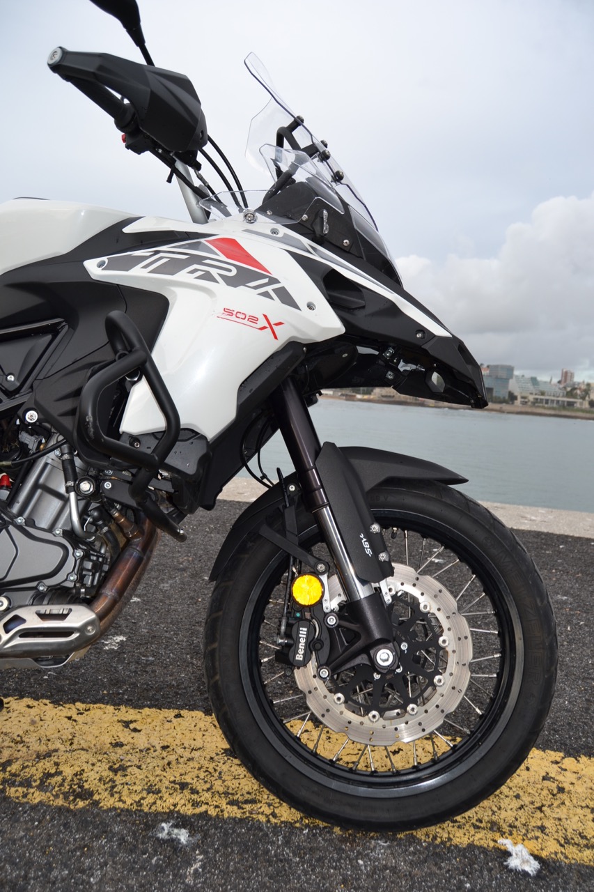 ENSAIO BENELLI TRK 502 X – AVENTURAS ACESSÍVEIS