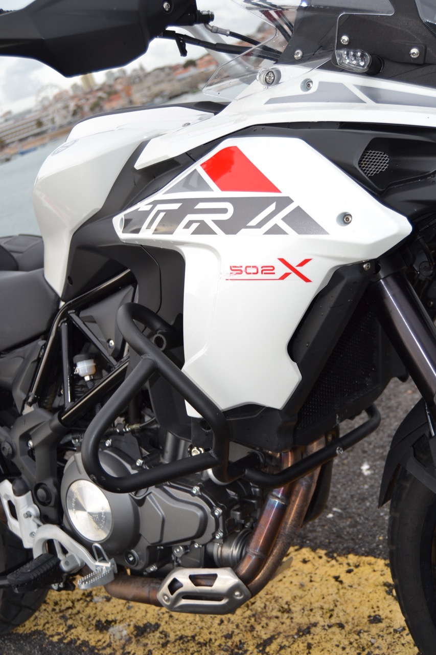 ENSAIO BENELLI TRK 502 X – AVENTURAS ACESSÍVEIS