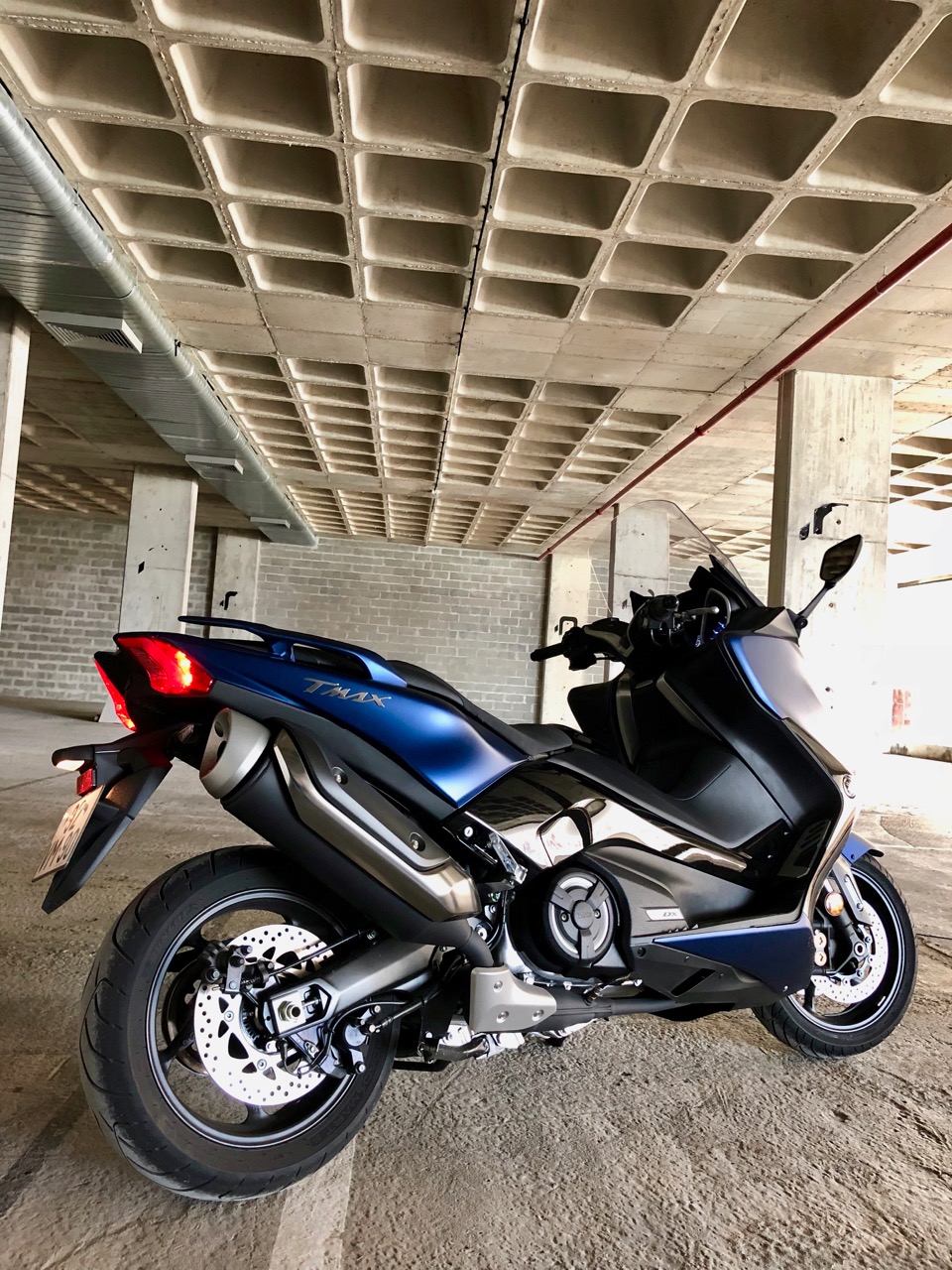 Ensaio YAMAHA TMAX 530 Versão DX 2018 – A difícil tarefa de liderar