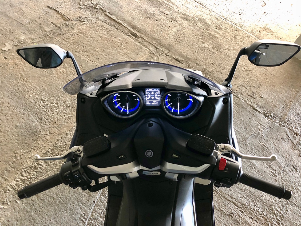 Ensaio YAMAHA TMAX 530 Versão DX 2018 – A difícil tarefa de liderar