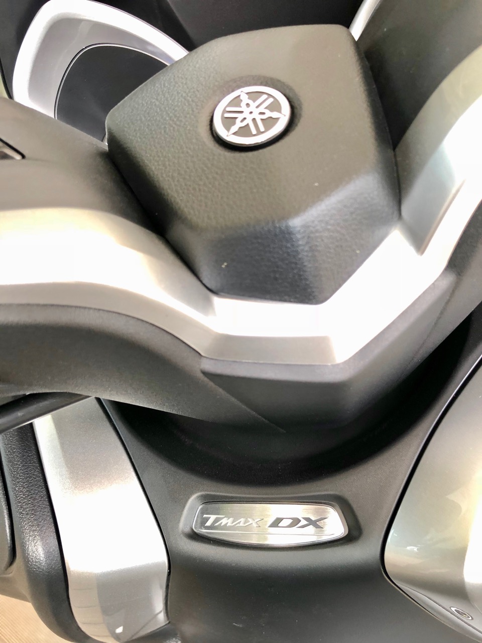 Ensaio YAMAHA TMAX 530 Versão DX 2018 – A difícil tarefa de liderar