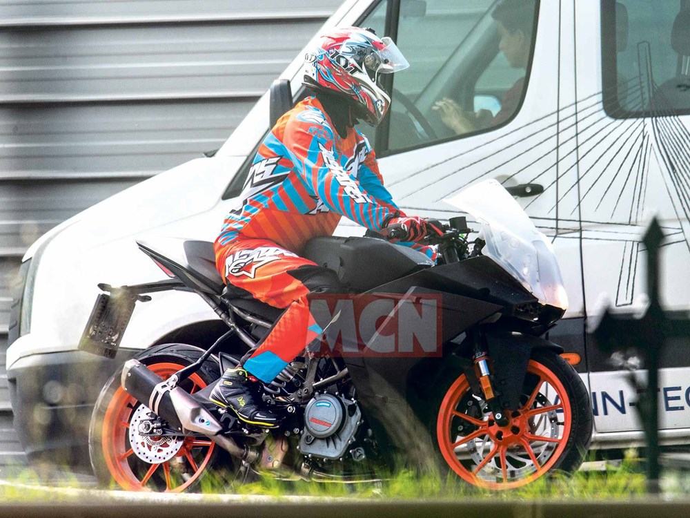 Nova KTM RC 390 em desenvolvimento será lançada em 2020