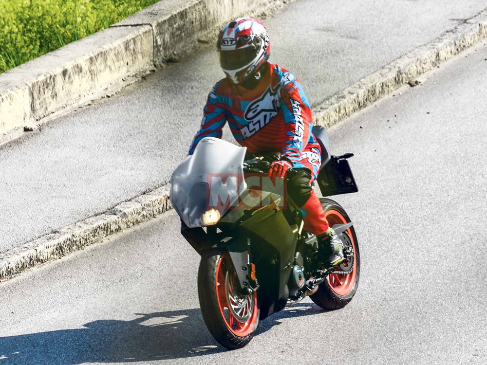 Nova KTM RC 390 em desenvolvimento será lançada em 2020