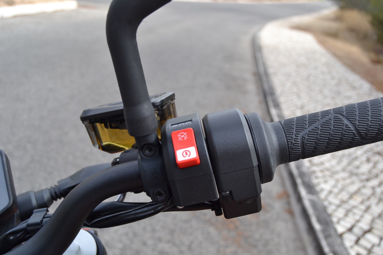 ENSAIO KTM 790 DUKE 2018 – “ Are You Ready To Race ? “