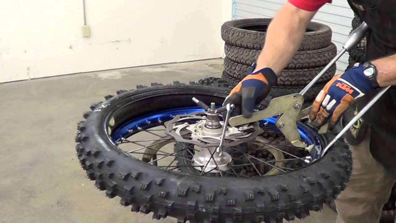 Pneus com câmara ou Tubeless ? Qual a melhor solução para motos Adventure