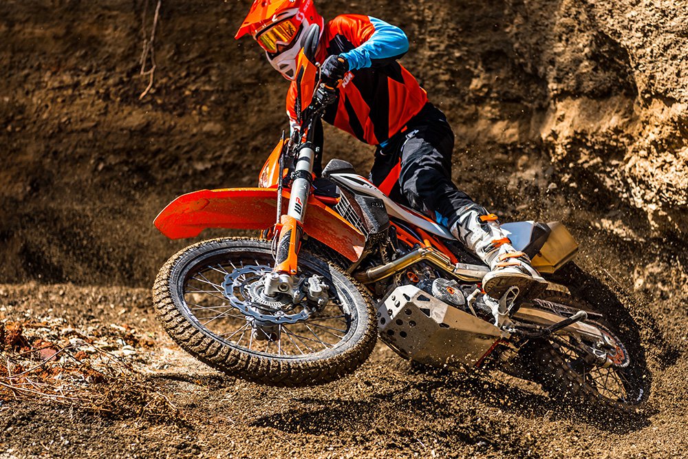 KTM 690 Enduro R de 2019 – Potencial de Moto Aventura