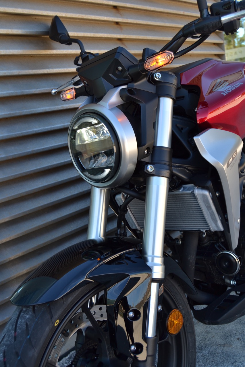 Ensaio Honda CB300R de 2019 – Uma divertida “Neo Sports Café” para carta A2