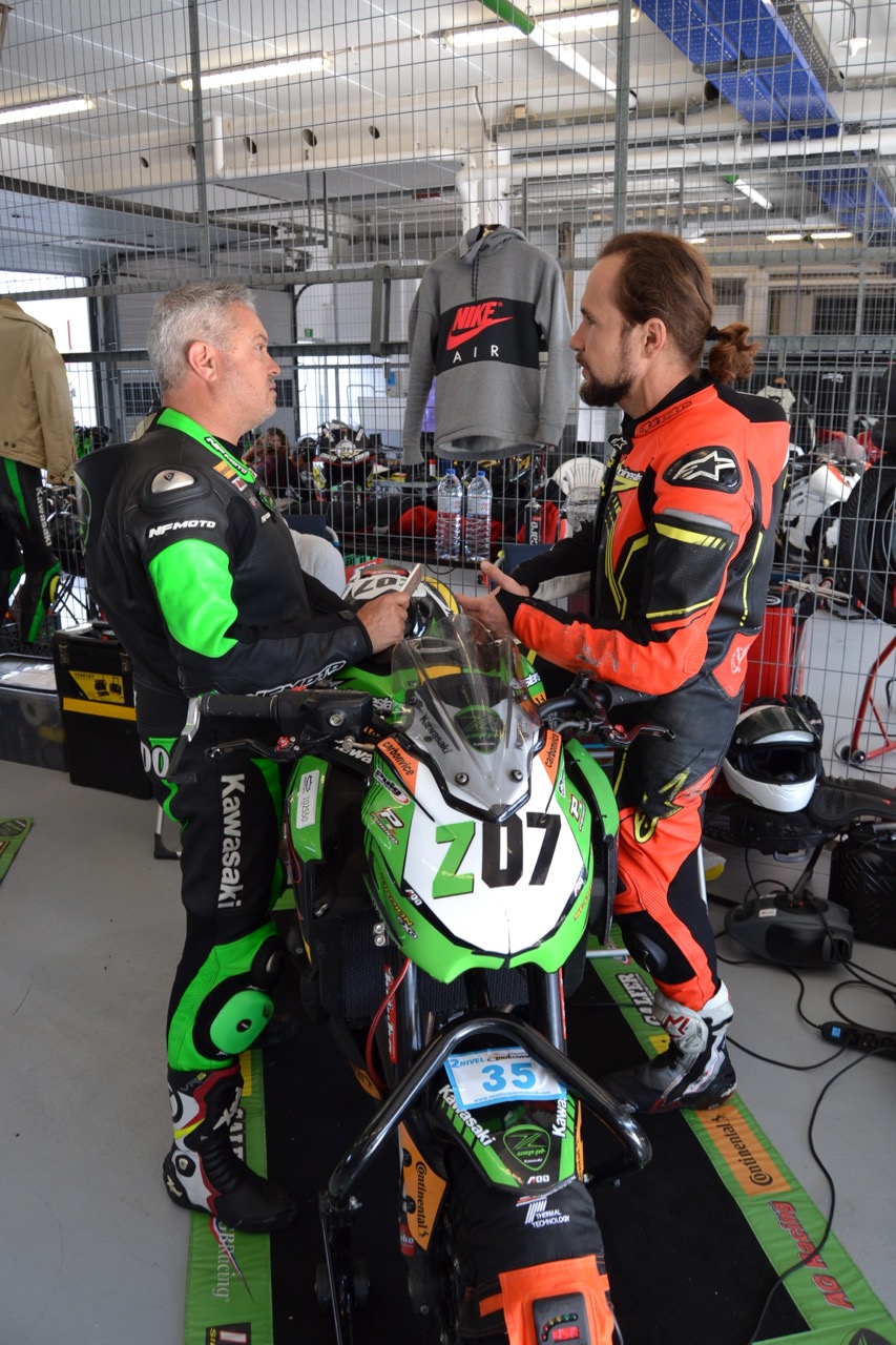 No TrackDay da Motoval ficámos a conhecer todas as Novidades do Troféu Kawasaki ZCUP 2019