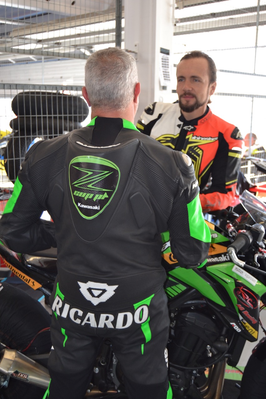 No TrackDay da Motoval ficámos a conhecer todas as Novidades do Troféu Kawasaki ZCUP 2019