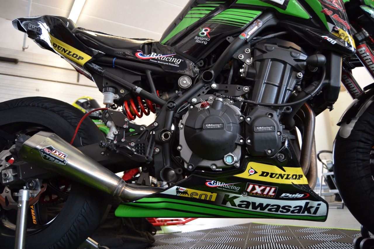 No TrackDay da Motoval ficámos a conhecer todas as Novidades do Troféu Kawasaki ZCUP 2019