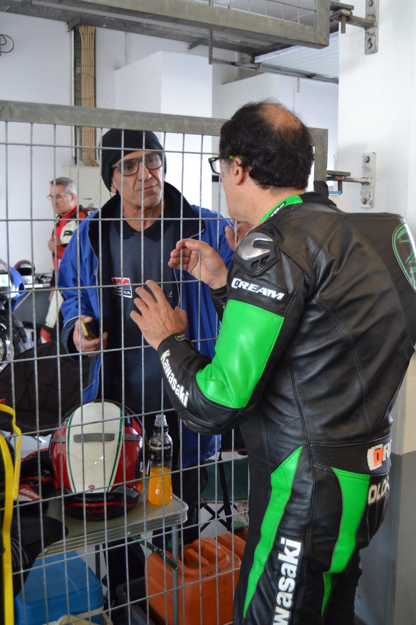 No TrackDay da Motoval ficámos a conhecer todas as Novidades do Troféu Kawasaki ZCUP 2019