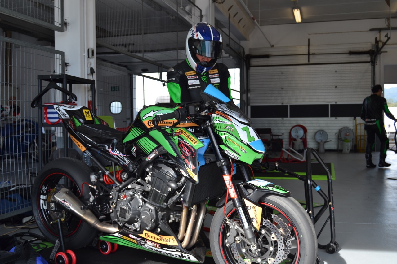 No TrackDay da Motoval ficámos a conhecer todas as Novidades do Troféu Kawasaki ZCUP 2019