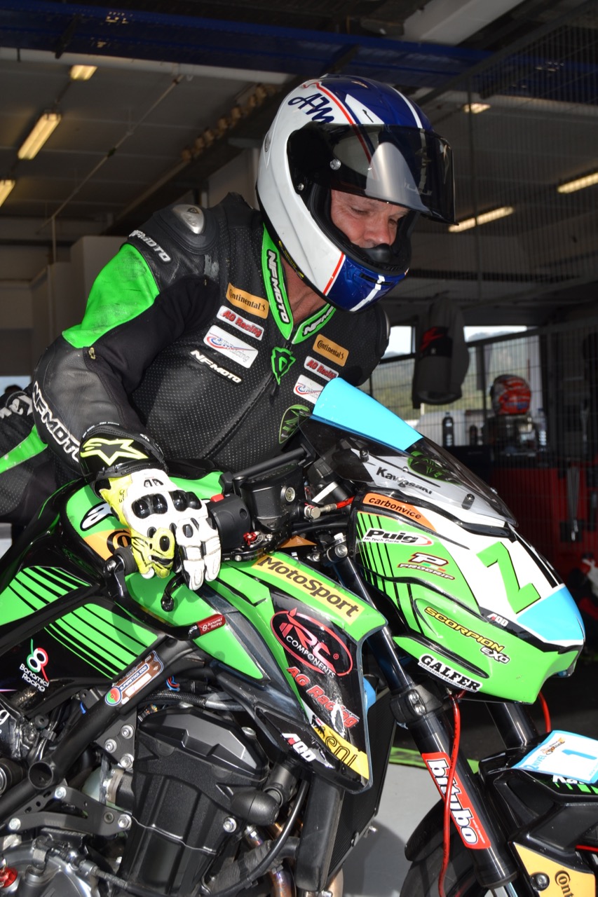 No TrackDay da Motoval ficámos a conhecer todas as Novidades do Troféu Kawasaki ZCUP 2019