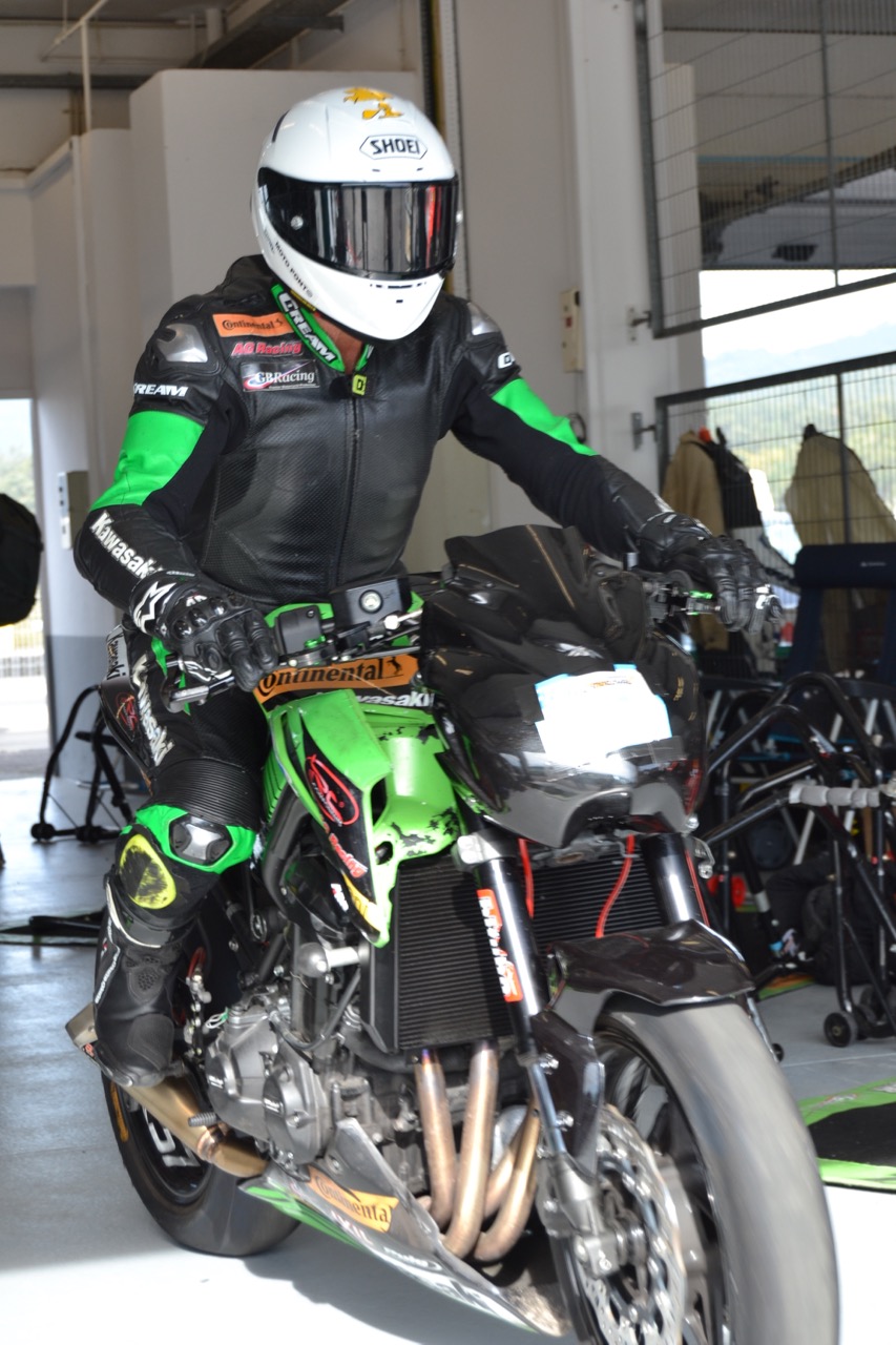 No TrackDay da Motoval ficámos a conhecer todas as Novidades do Troféu Kawasaki ZCUP 2019
