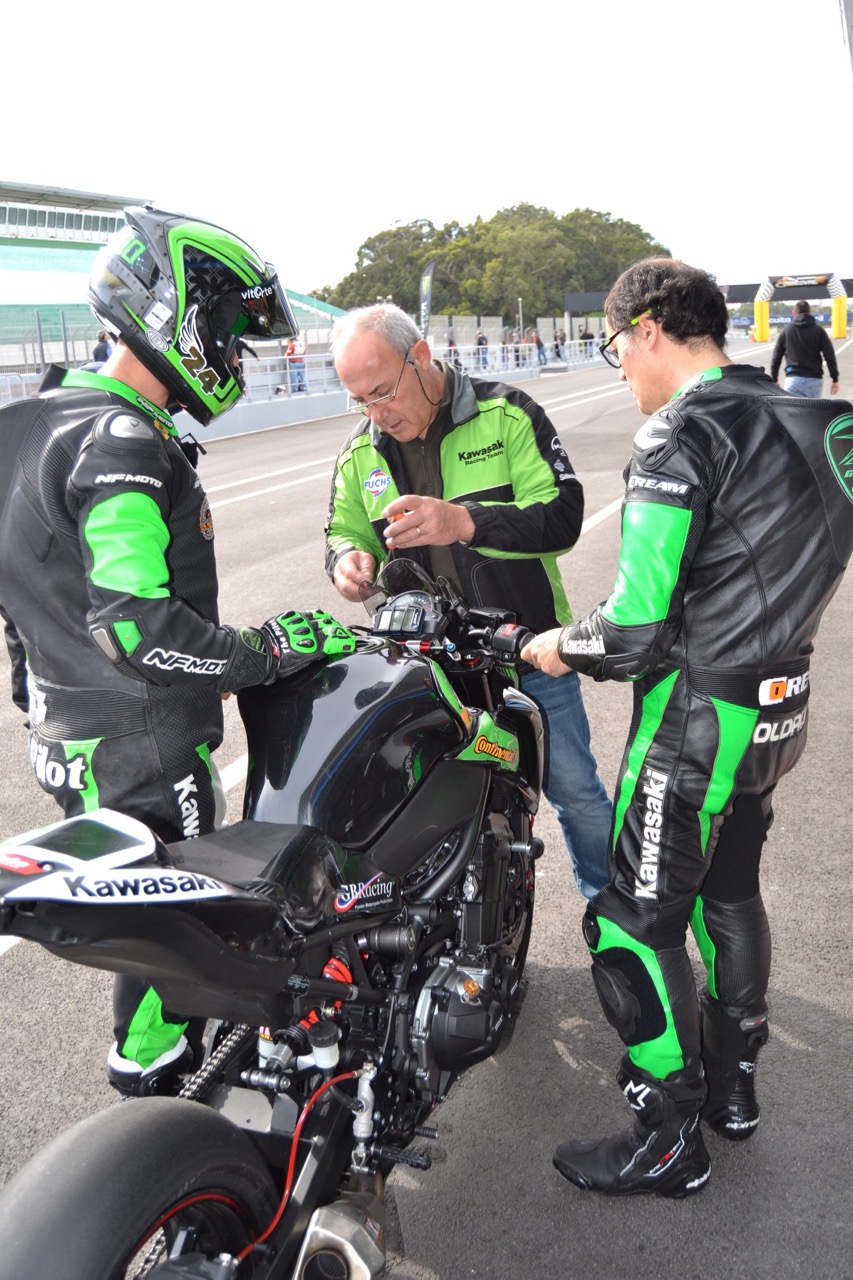 No TrackDay da Motoval ficámos a conhecer todas as Novidades do Troféu Kawasaki ZCUP 2019