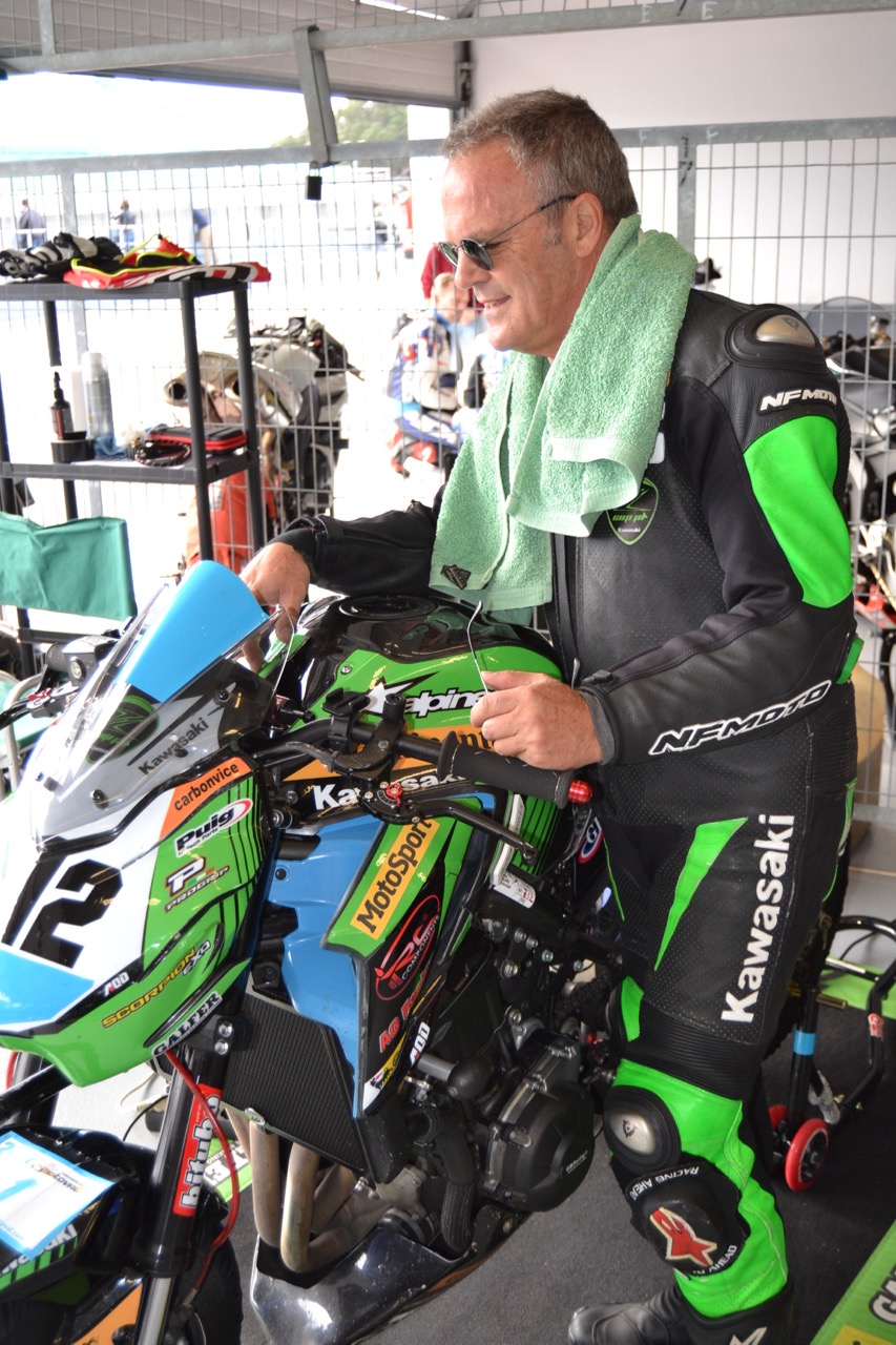 No TrackDay da Motoval ficámos a conhecer todas as Novidades do Troféu Kawasaki ZCUP 2019