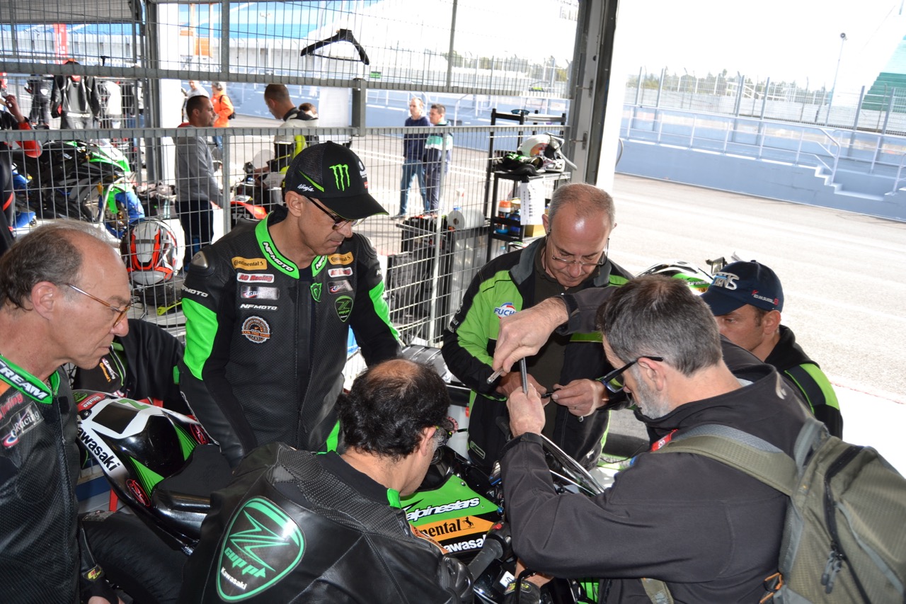 No TrackDay da Motoval ficámos a conhecer todas as Novidades do Troféu Kawasaki ZCUP 2019