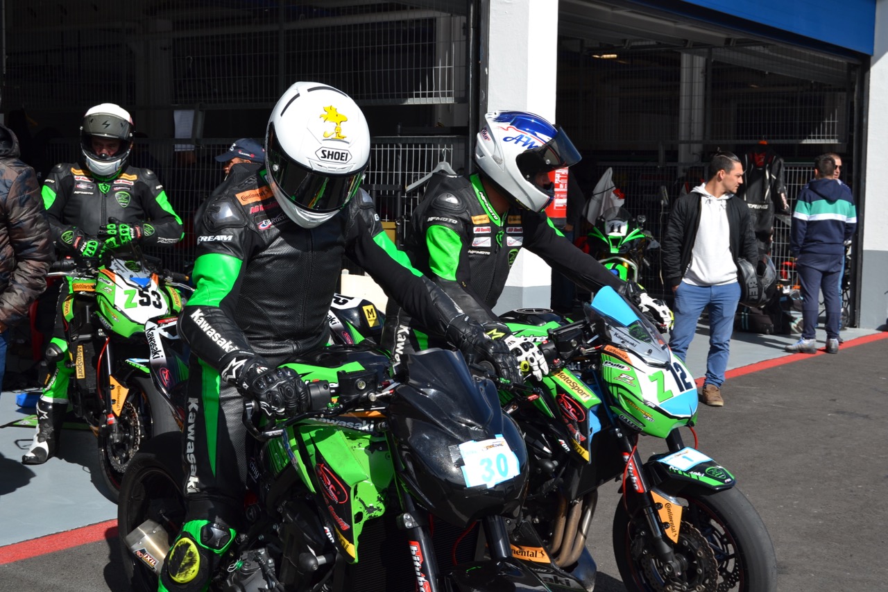 No TrackDay da Motoval ficámos a conhecer todas as Novidades do Troféu Kawasaki ZCUP 2019