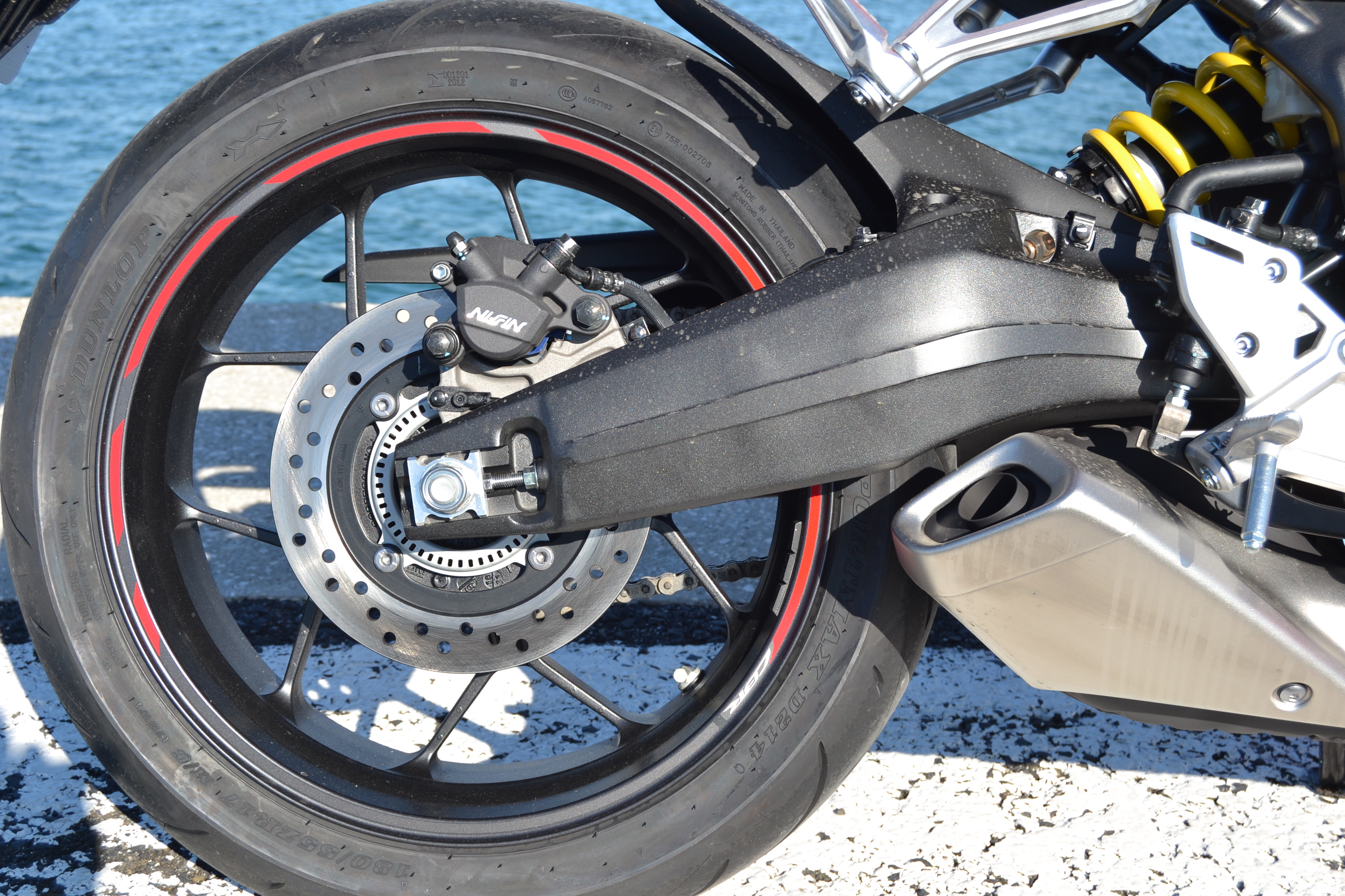 ENSAIO HONDA CBR 650R – Uma Desportiva com R de Racional