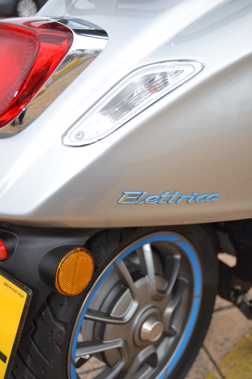 Ensaio VESPA ELETTRICA – Experiência Elettrizante