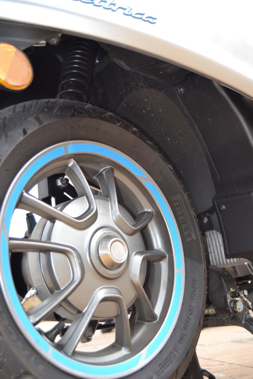 Ensaio VESPA ELETTRICA – Experiência Elettrizante