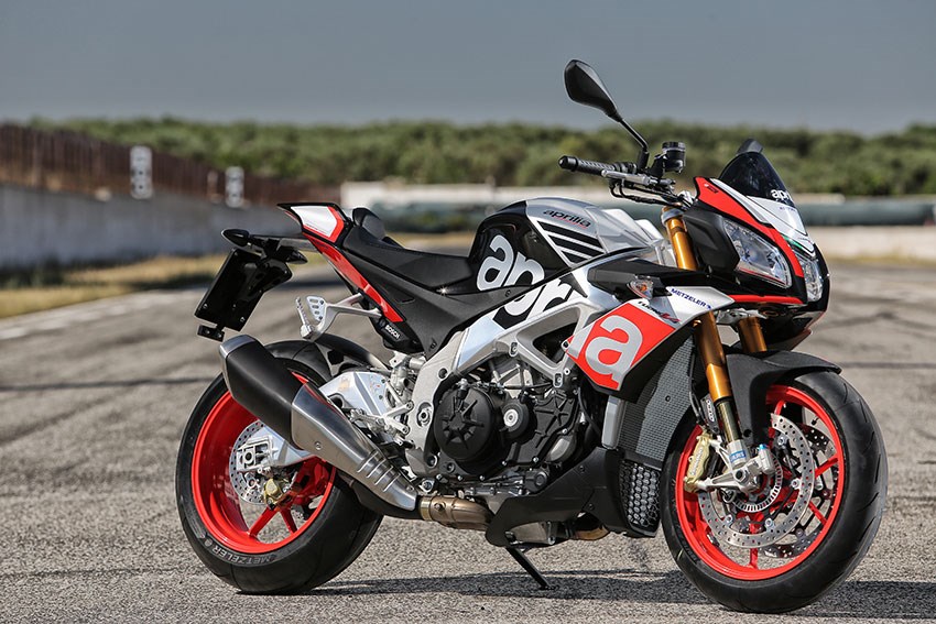 Aprilia Tuono V4 1000 Factory – Uma Superbike Naked
