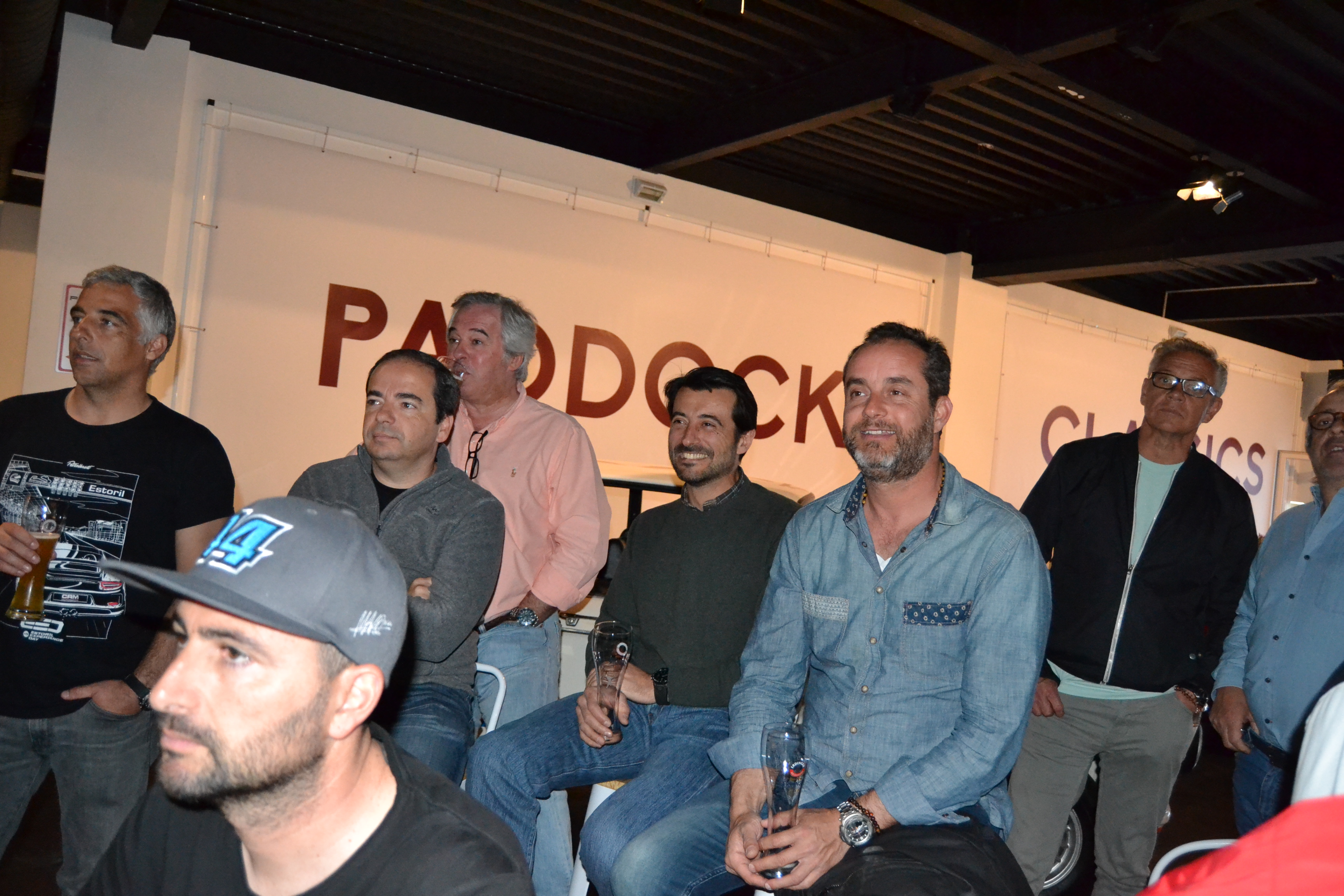 Ontem no Paddock Café na Marina de Cascais convidados e amigos assistiram ao Grande Prémio da Argentina