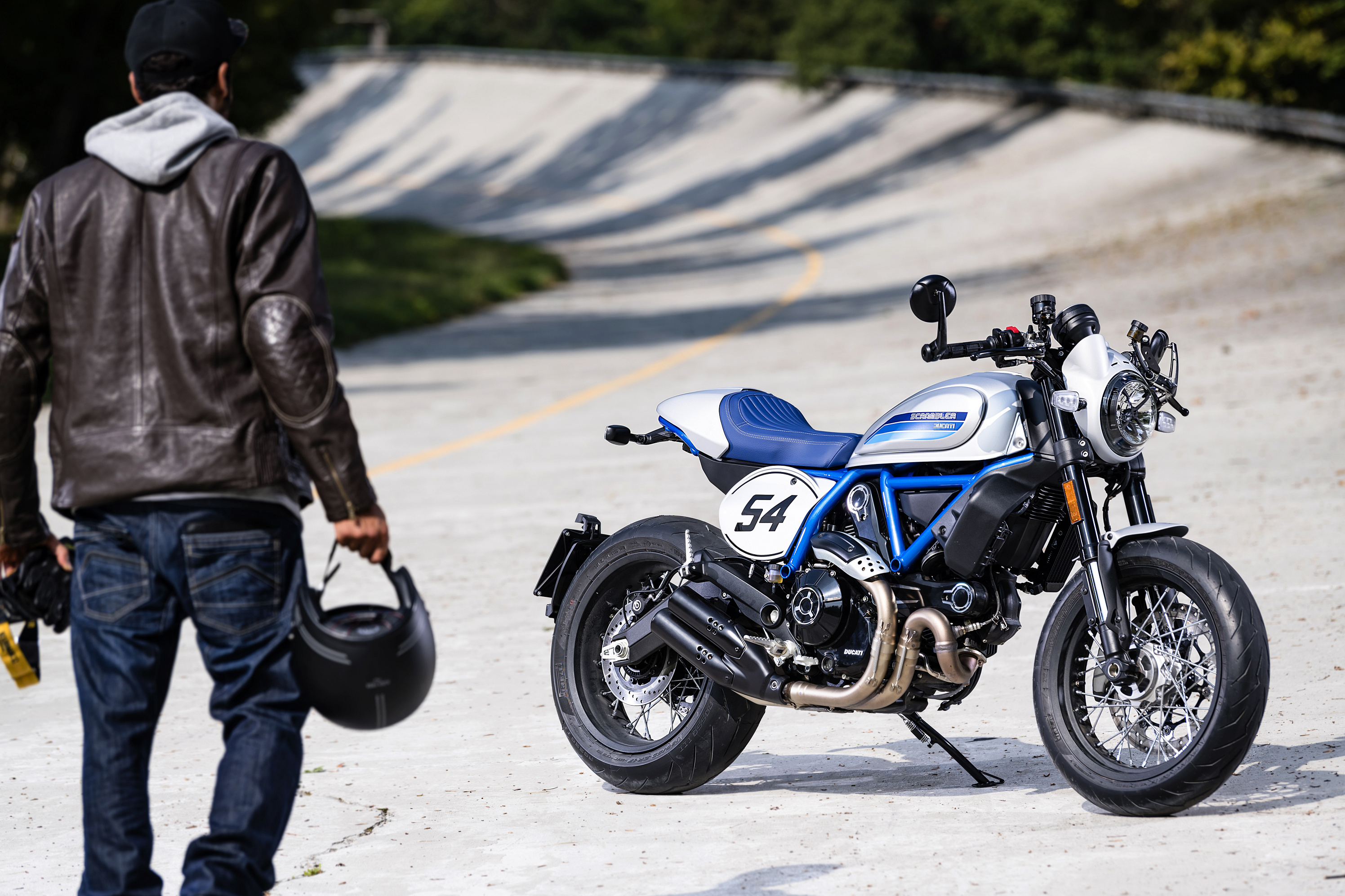 Ensaio Scrambler Ducati Café Racer 2019 – Digna herdeira do estilo “Café Racer”