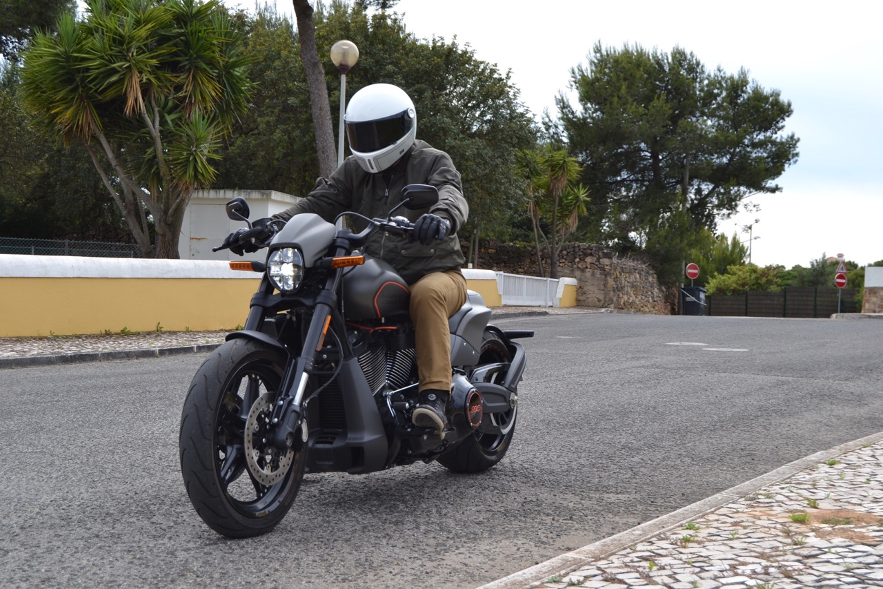 Ensaio Harley-Davidson FXDR 114 de 2019 – Power Cruiser Americana
