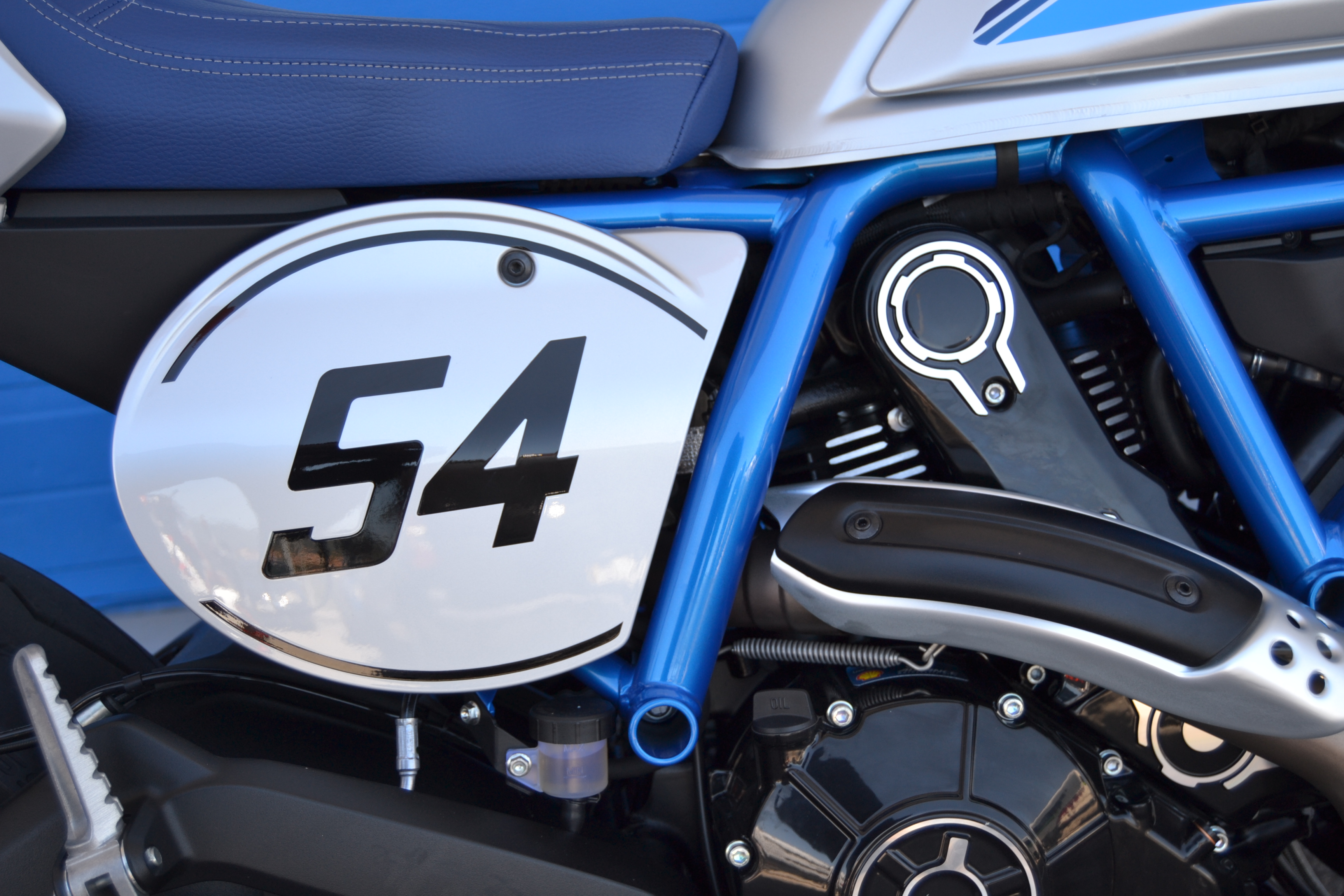 Ensaio Scrambler Ducati Café Racer 2019 – Digna herdeira do estilo “Café Racer”