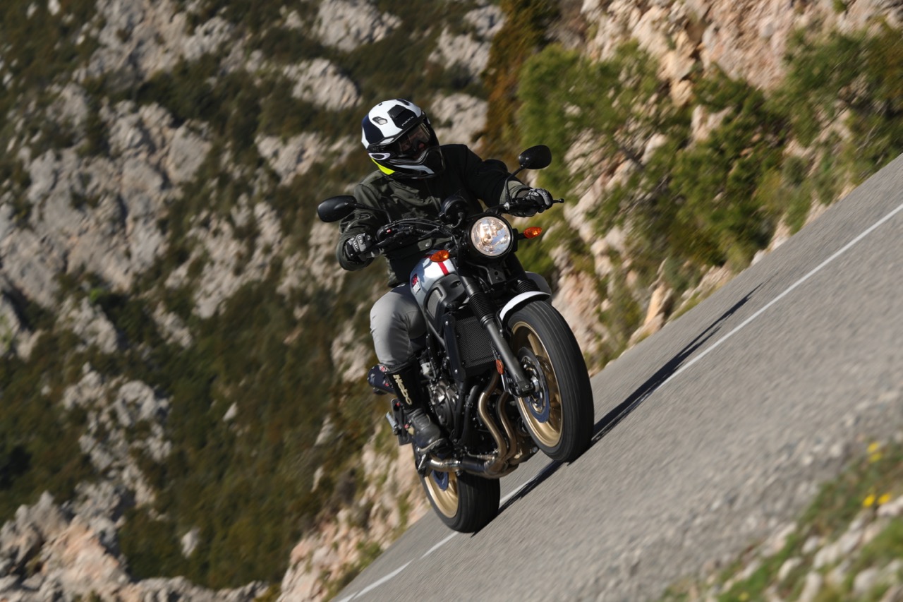Ensaio Yamaha XSR 700 XTribute – Tributo à mítica Yamaha XT 500
