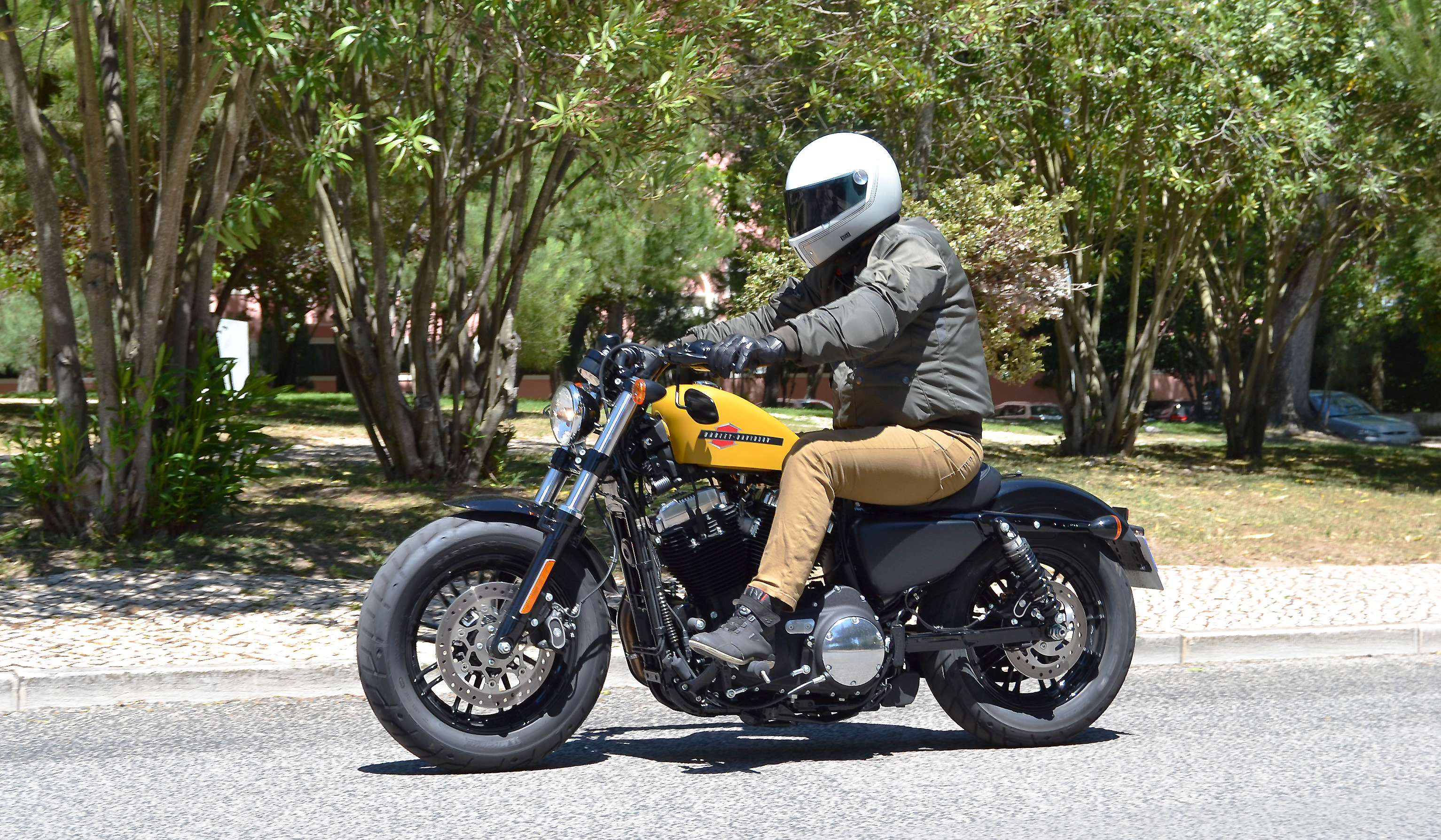 Ensaio Harley-Davidson Sporster “Forty Eight” 2019