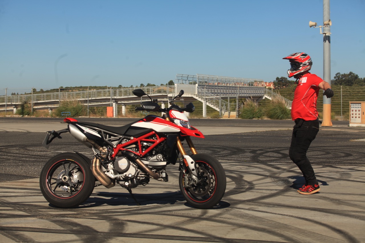 Ensaio Ducati Hypermotard 950 SP – “Cavalos Selvagens”