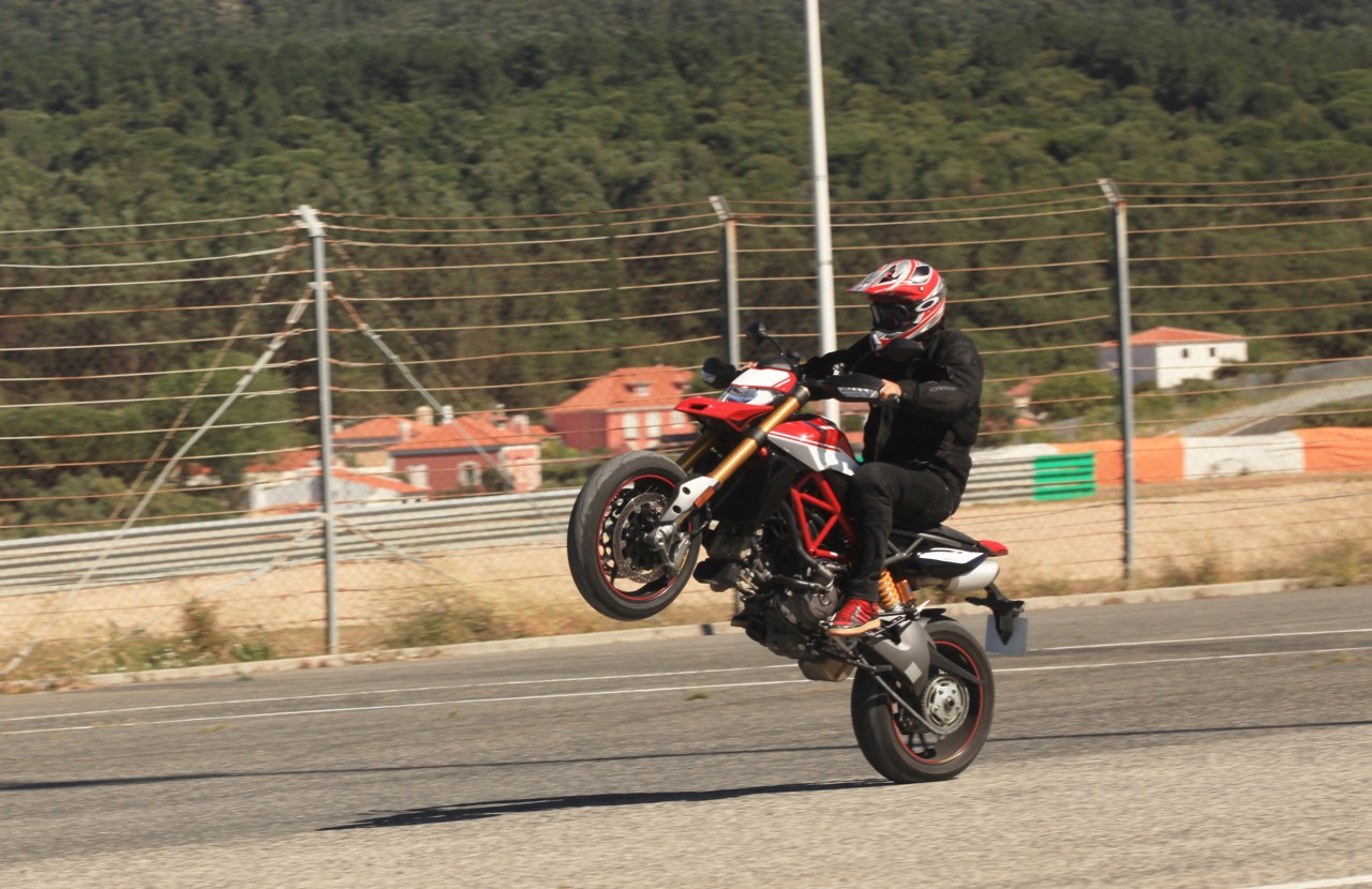 Ensaio Ducati Hypermotard 950 SP – “Cavalos Selvagens”