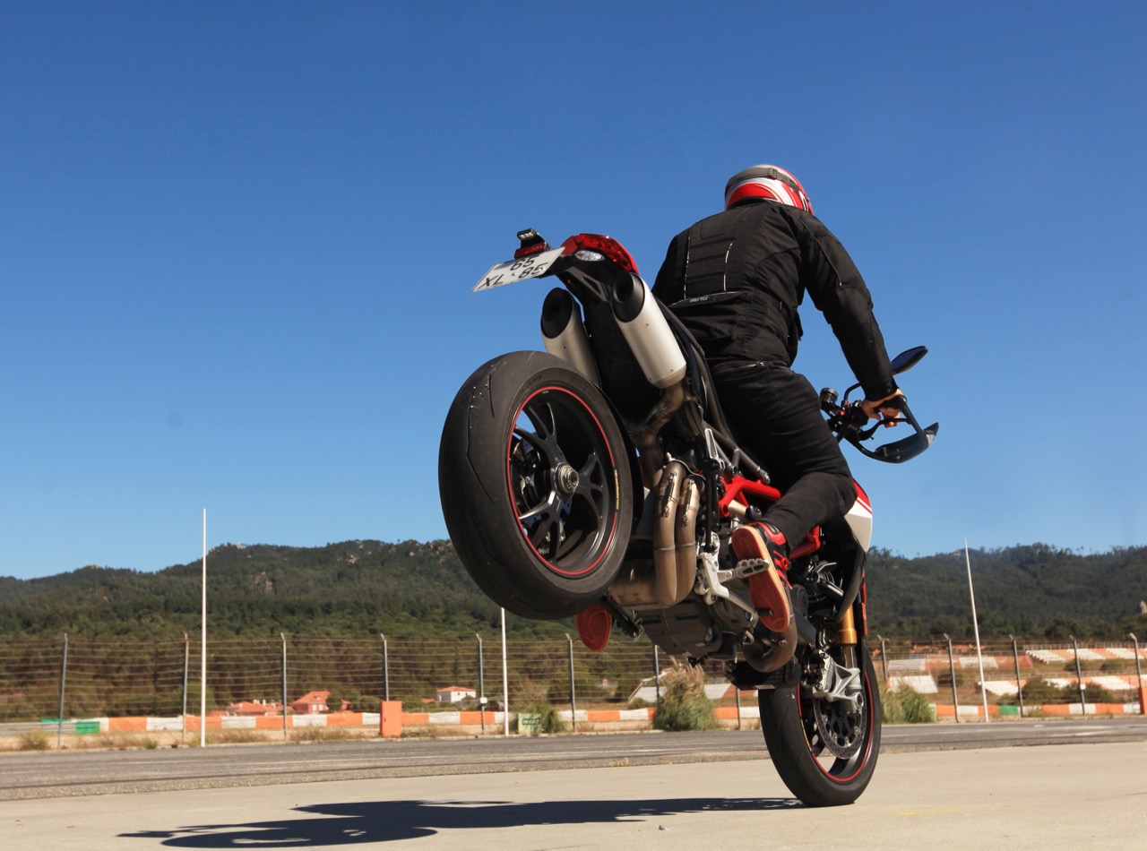 Ensaio Ducati Hypermotard 950 SP – “Cavalos Selvagens”