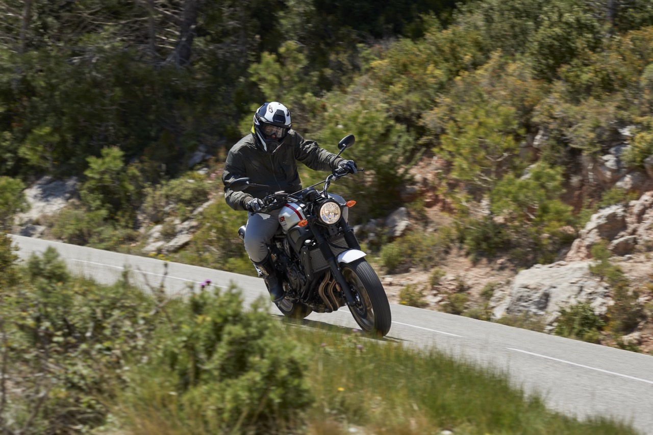 Ensaio Yamaha XSR 700 XTribute – Tributo à mítica Yamaha XT 500
