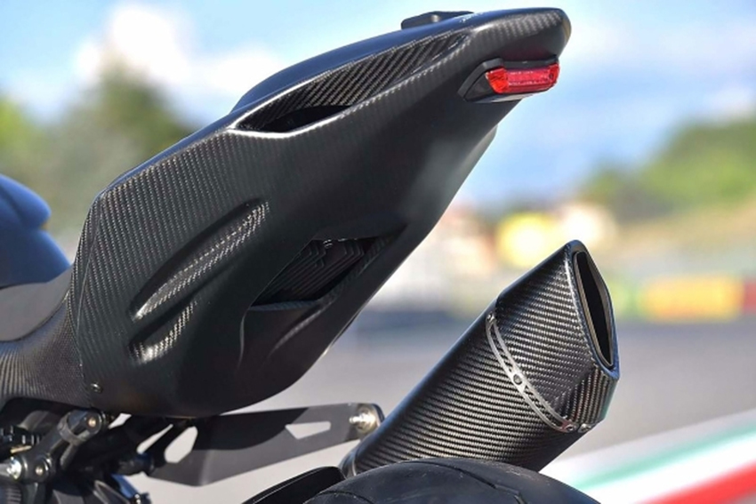 MV Agusta F3XX – Uma moto de competição/cliente preparada pelo Reparto Corse da MV