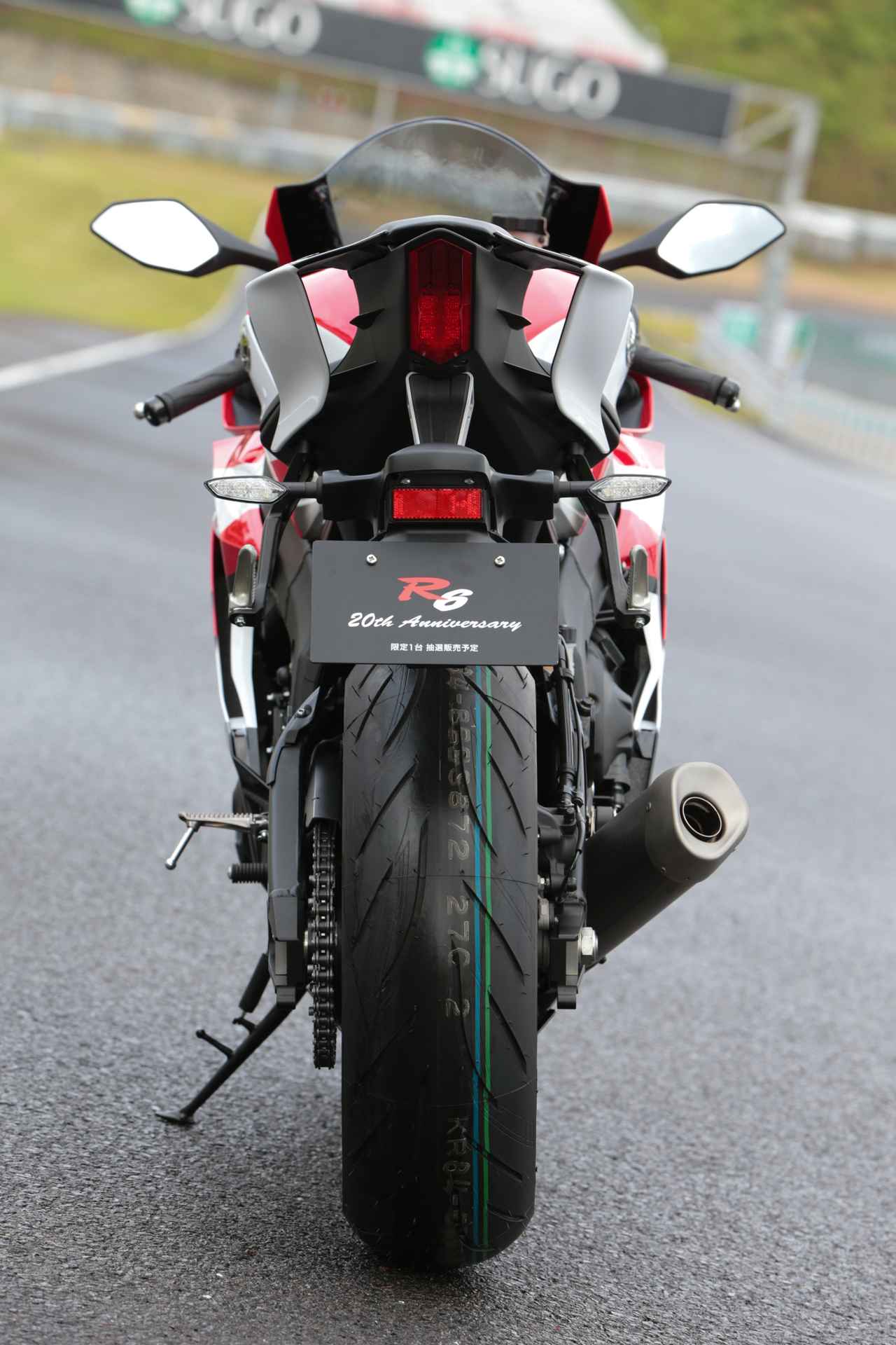 Homenagem espectacular à Yamaha R6 de 1999 com edição especial pela GK Dynamics