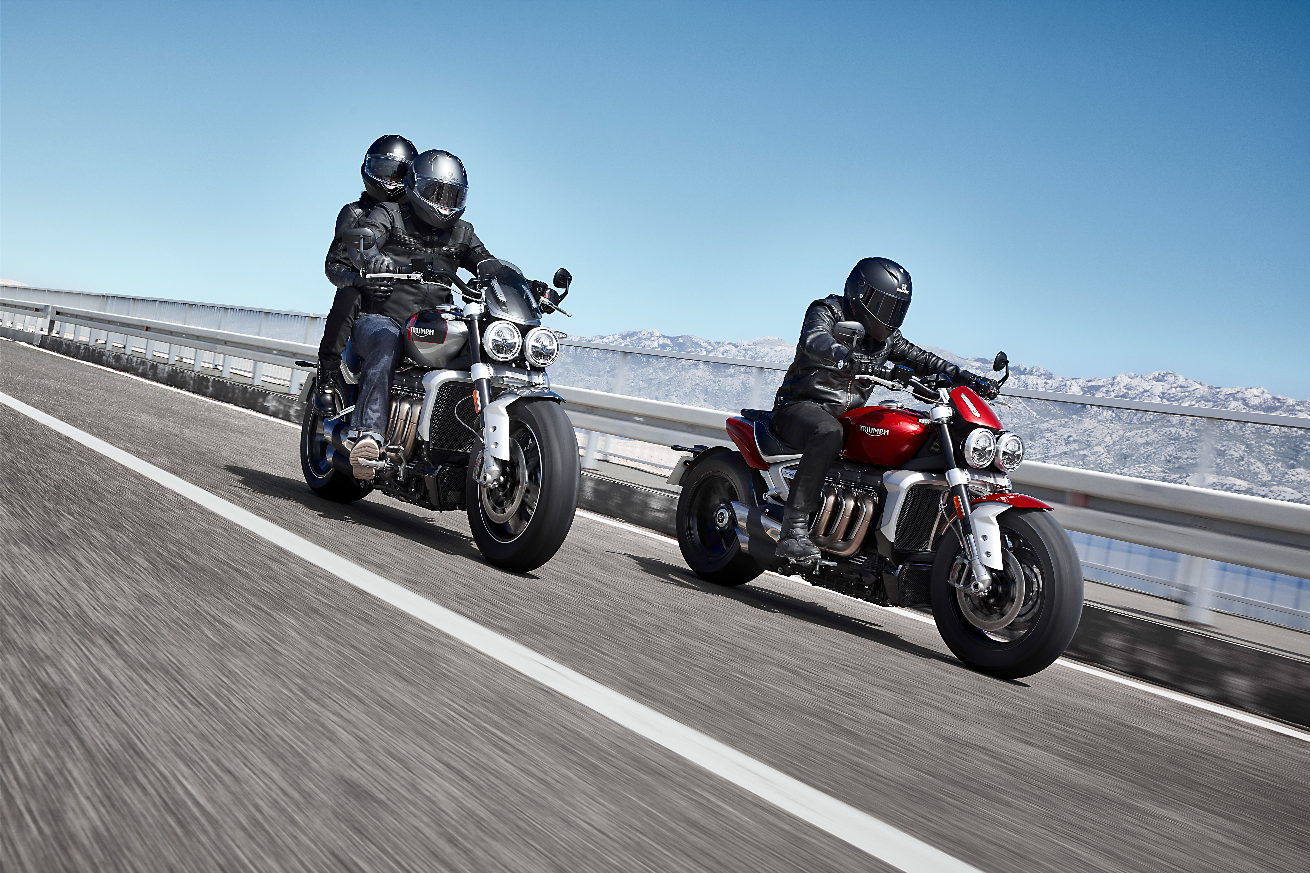 Triumph anuncia duas novas Rocket 3 – Versão R e Versão GT