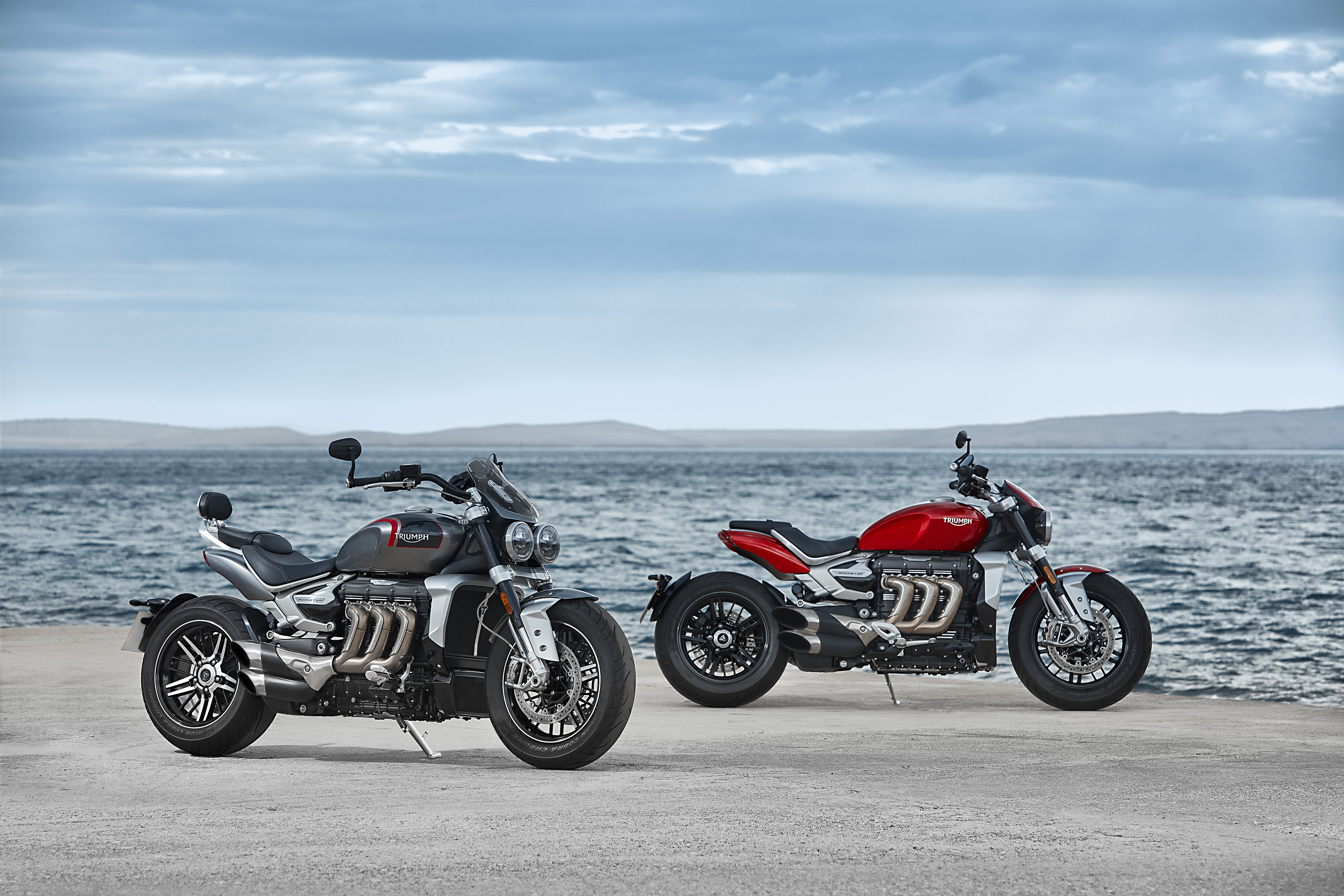 Triumph anuncia duas novas Rocket 3 – Versão R e Versão GT