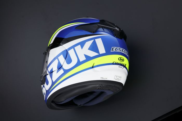 Novo Capacete ARAI com as cores da Suzuki ECSTAR de MotoGP
