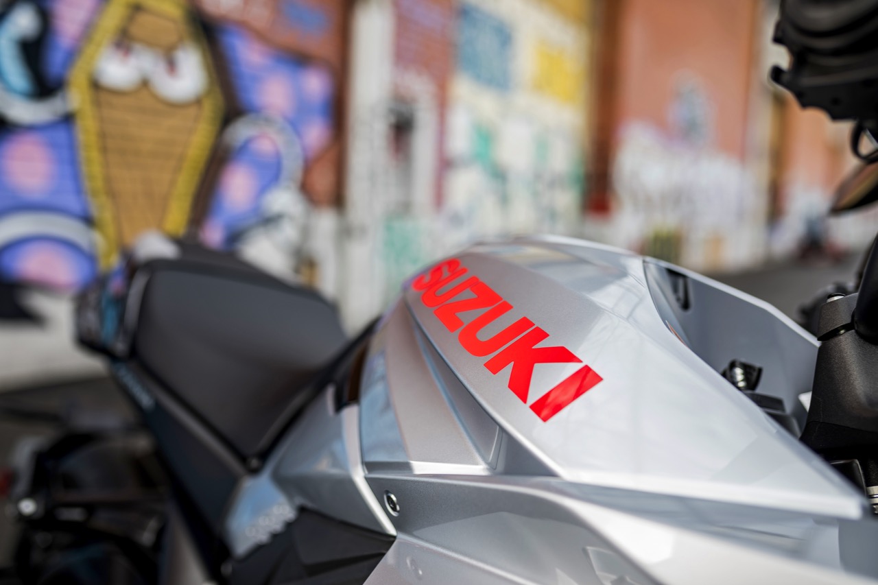 ENSAIO SUZUKI KATANA 1000 de 2020 – de Regresso ao Futuro