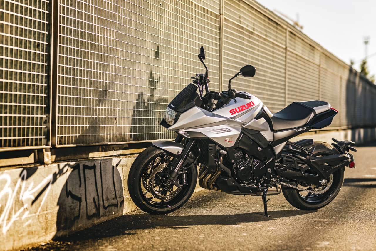 ENSAIO SUZUKI KATANA 1000 de 2020 – de Regresso ao Futuro