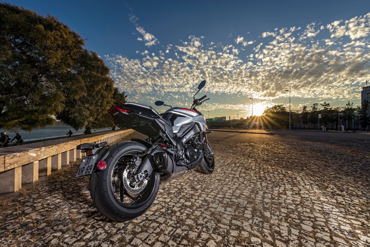 ENSAIO SUZUKI KATANA 1000 de 2020 – de Regresso ao Futuro