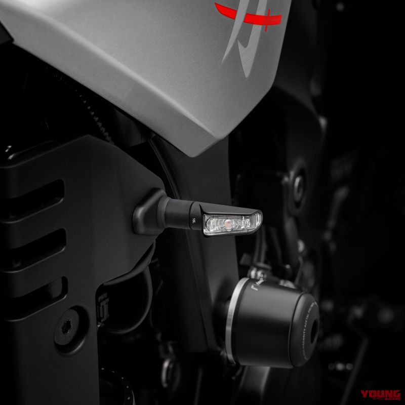 Suzuki Katana versão Streetfighter com Kit Rizoma